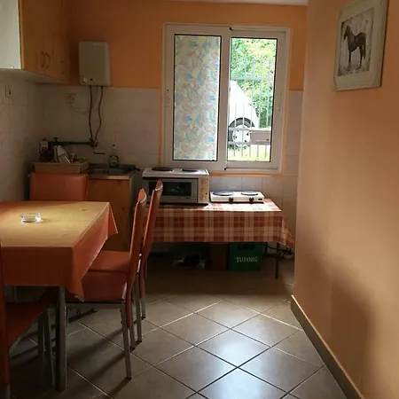 Διαμέρισμα Zeleni Vrt *